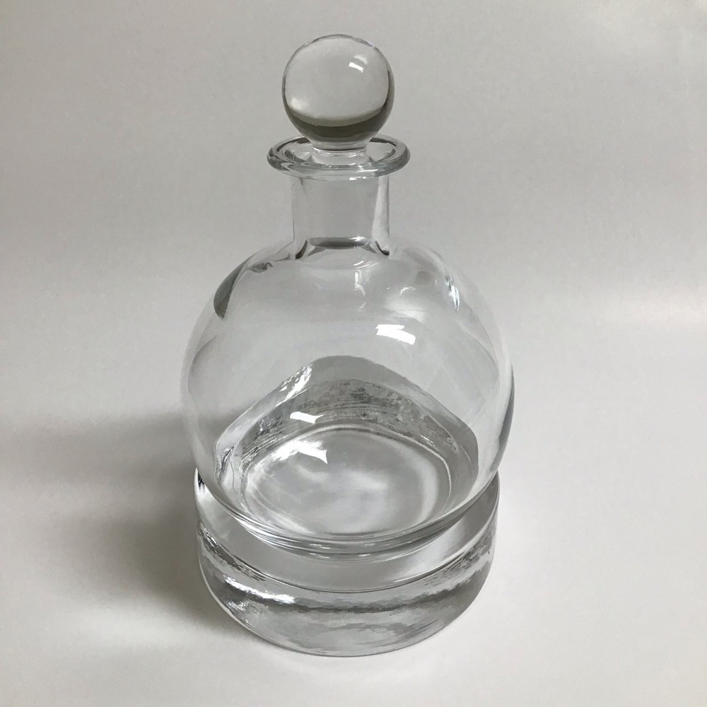 Decanter Clear Glass Tilted Saucer Base Stopper Modern Barware 3PC Round Bourbon - Picture 3 of 8